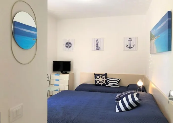 Peaceful Seaside Apartment-beahost アパート ビビオーネ