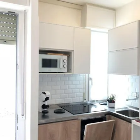 Apartment Peaceful Seaside Apartment-beahost