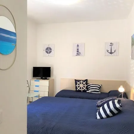 Peaceful Seaside Apartment-beahost Апартаменты Бибионе