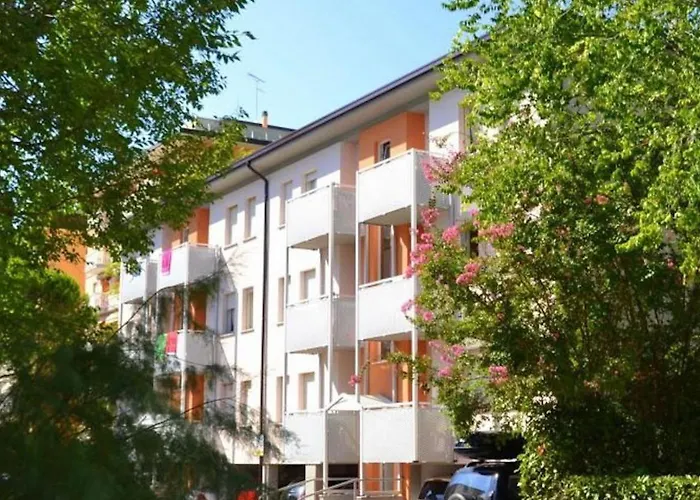 Peaceful Seaside Apartment-beahost